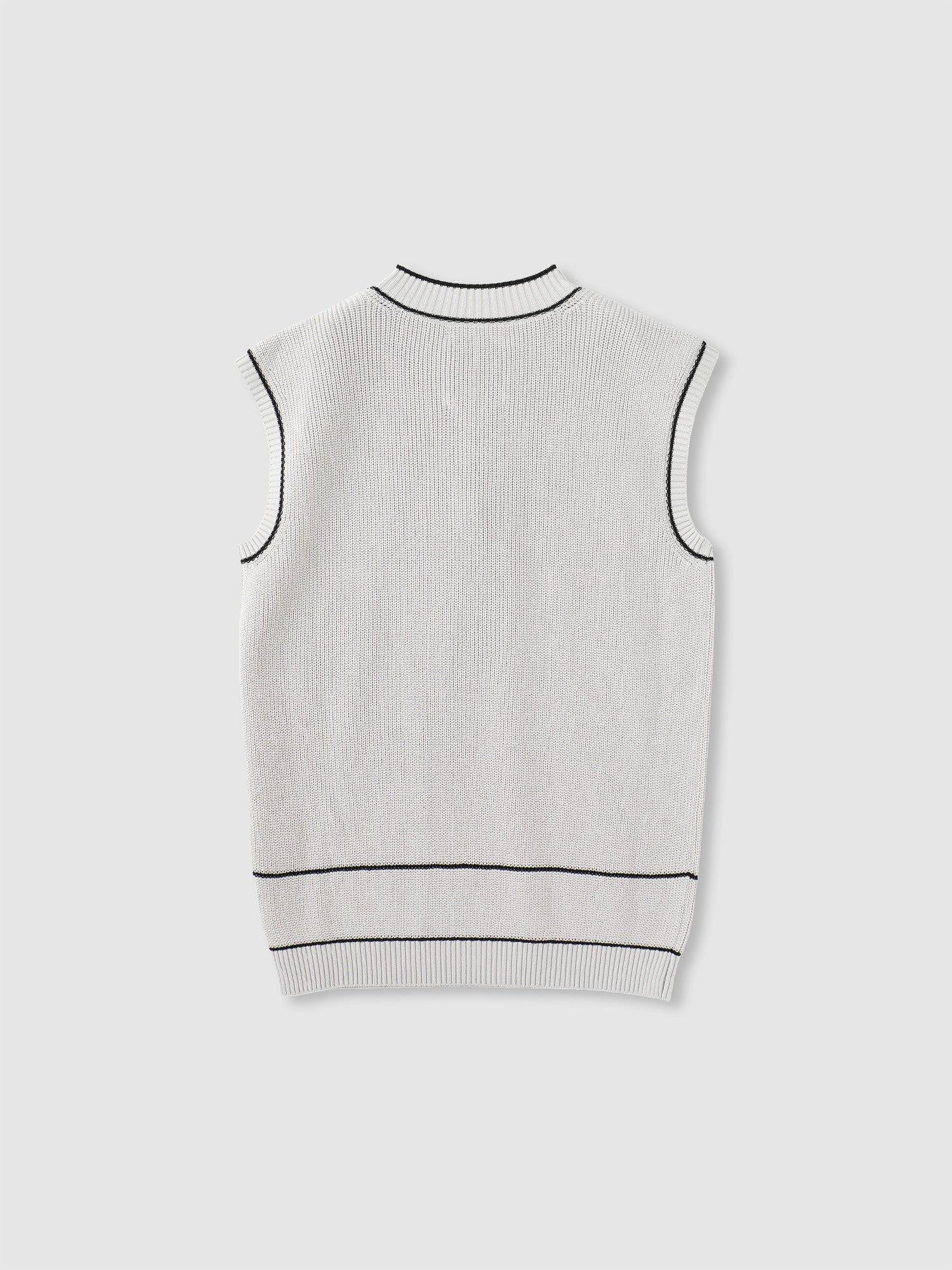 CT COLLAB STRIPED VEST <br> レイヤーコーディネートの新定番