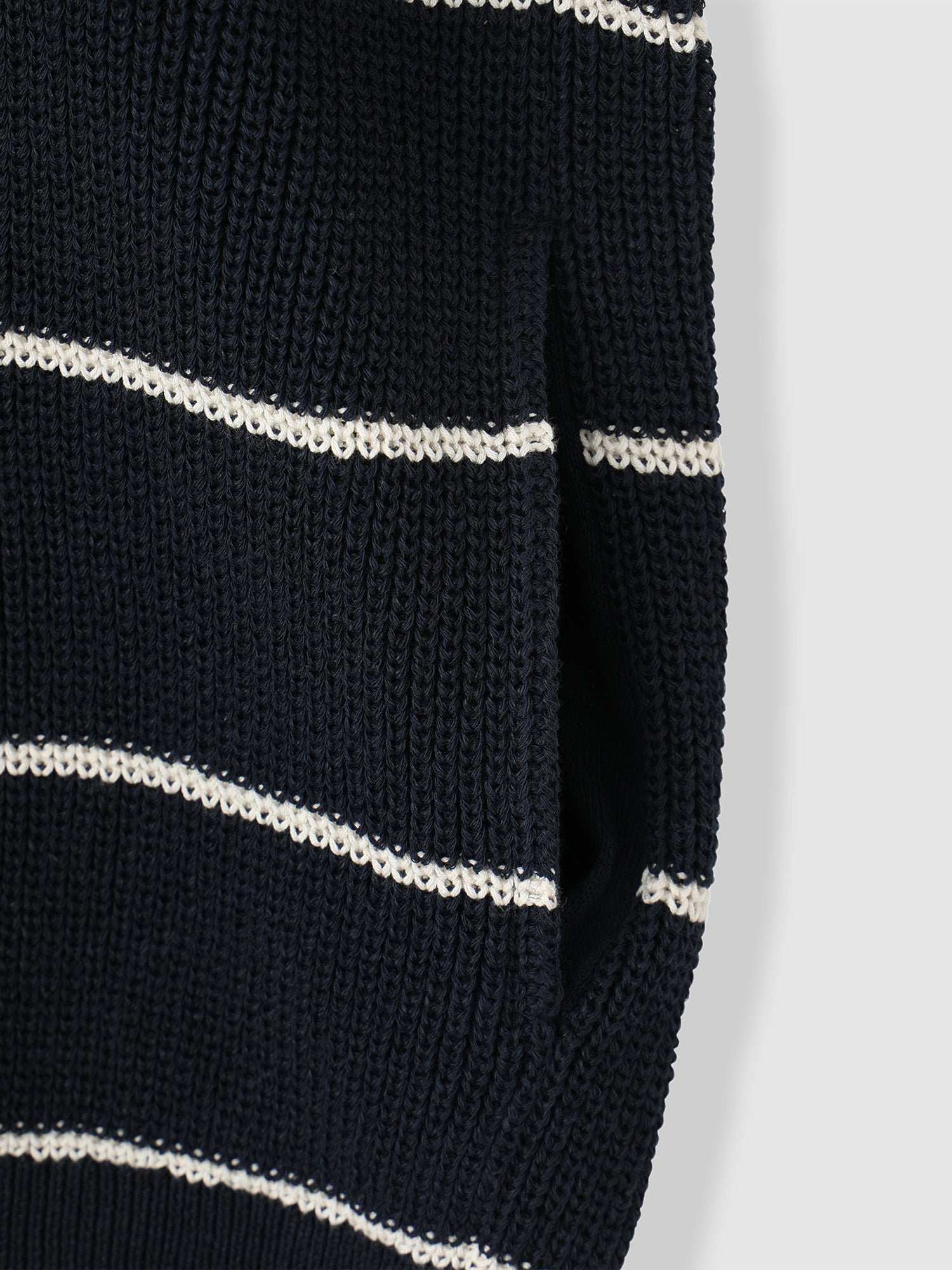 CT COLLAB STRIPED HOODIE<br> A knit hoodie with handy pockets on both sides