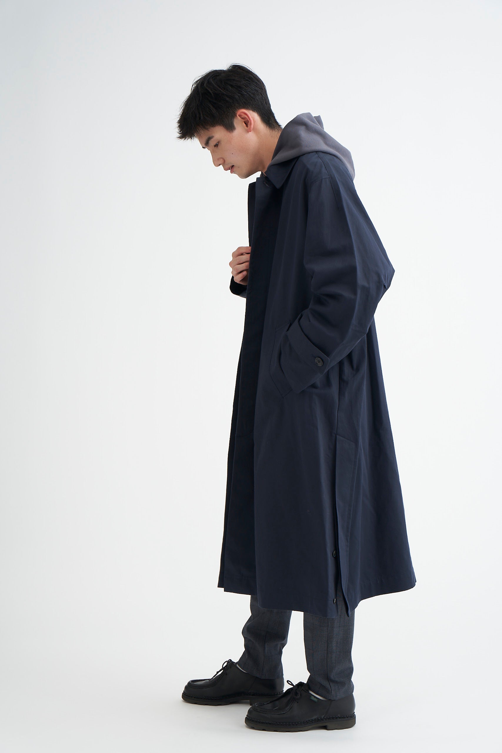Men's LIGHT SOUTIEN COLLAR COAT <br> 機能とデザインに拘ったステンカラーコート