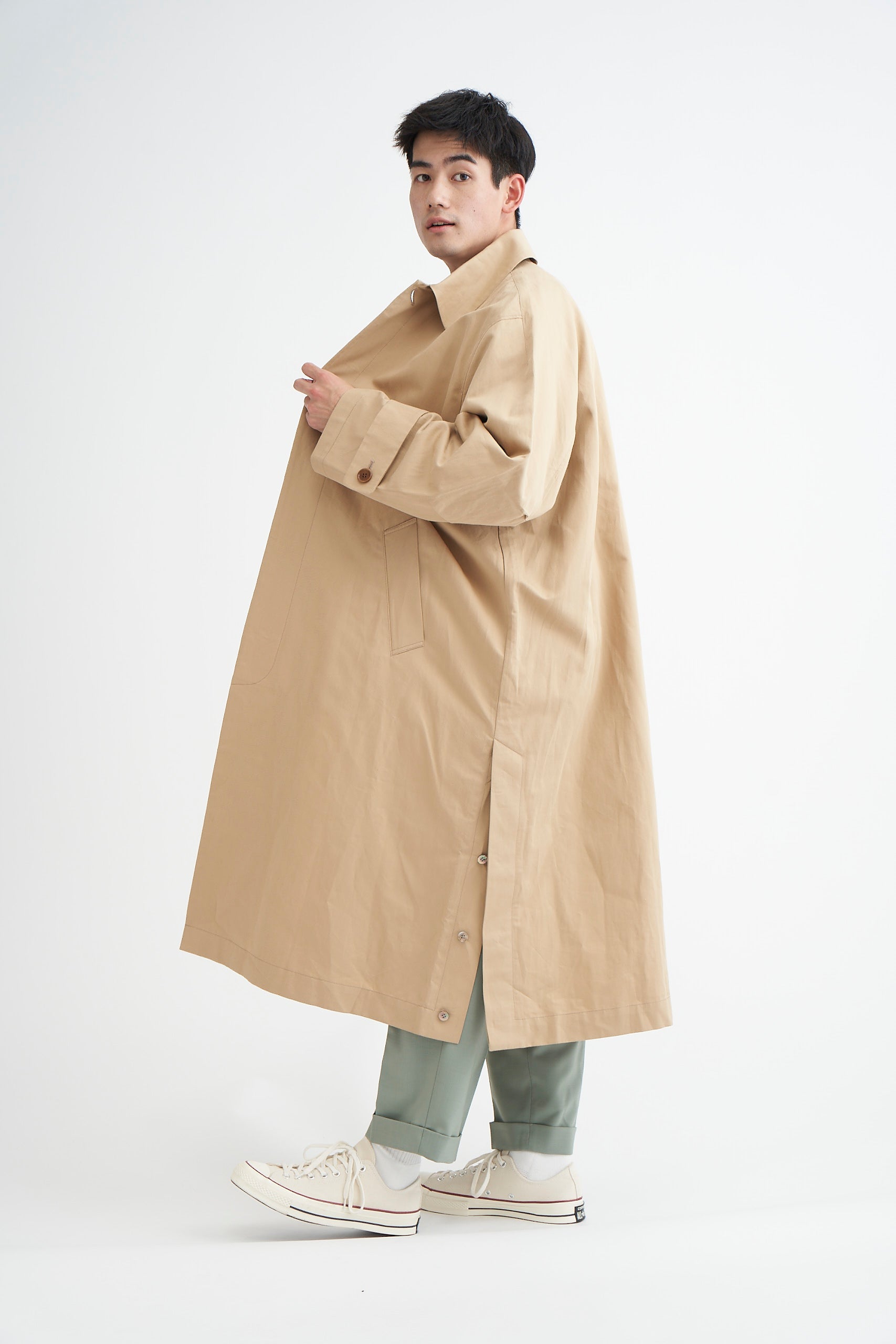 Men's LIGHT SOUTIEN COLLAR COAT <br> 機能とデザインに拘ったステンカラーコート
