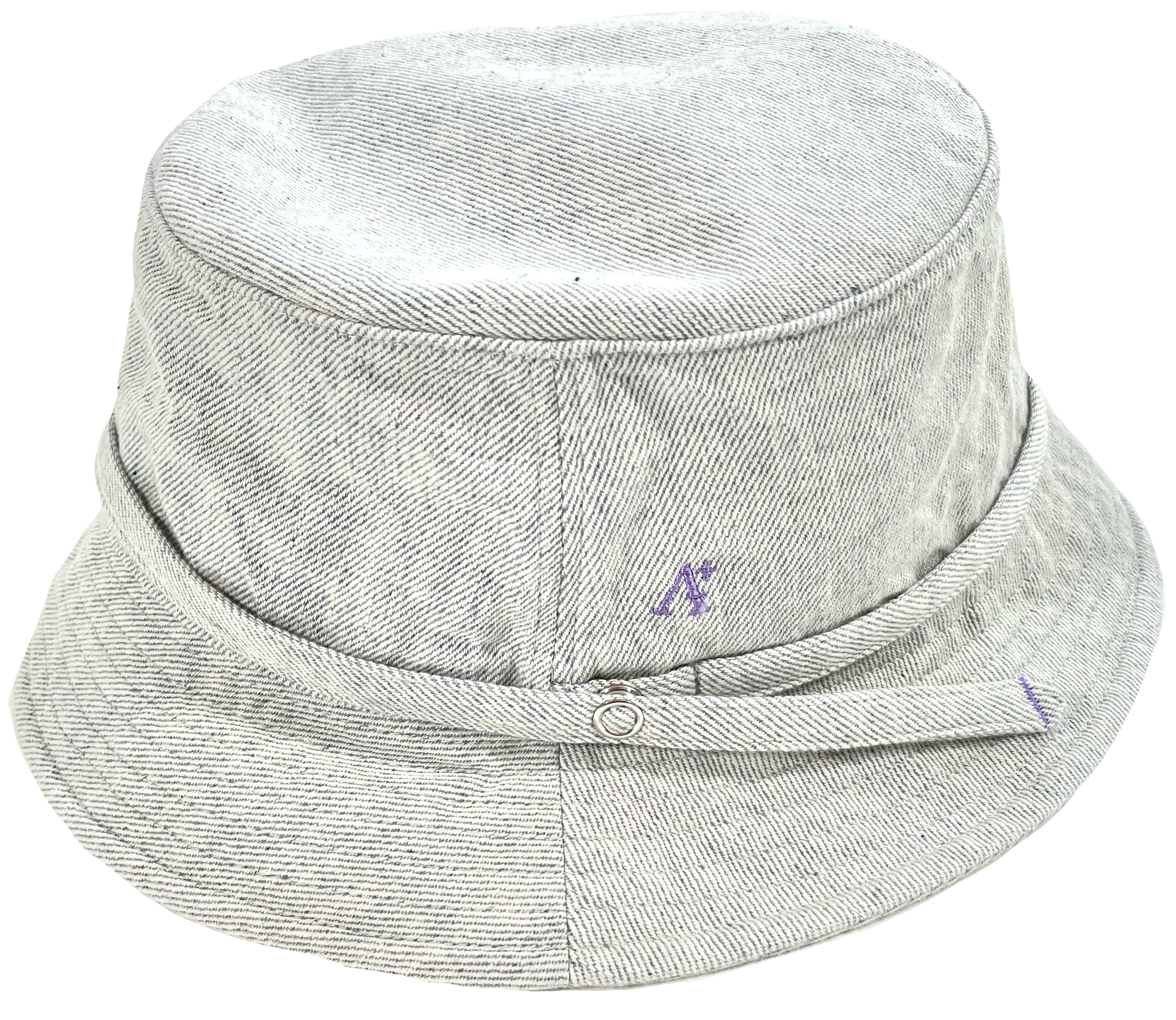 DAILY BUCKET HAT <br> 丸めて留めれるワンポイントハット