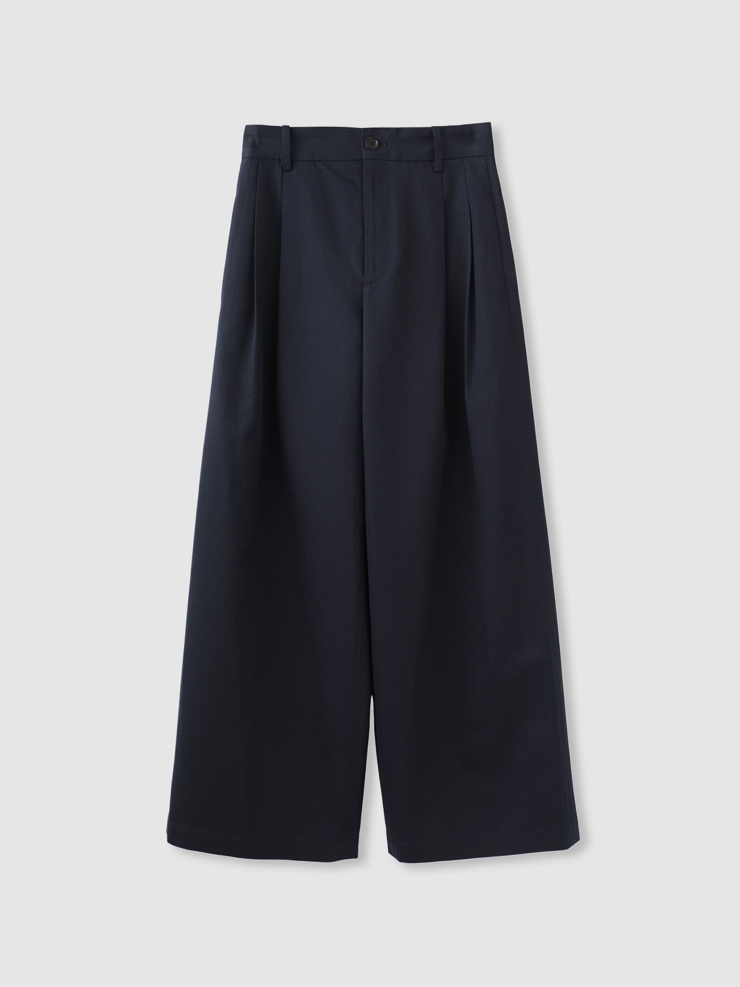 Women's LIGHT CHINO TROUSERS <br> シルエットに拘った軽やかチノパンツ