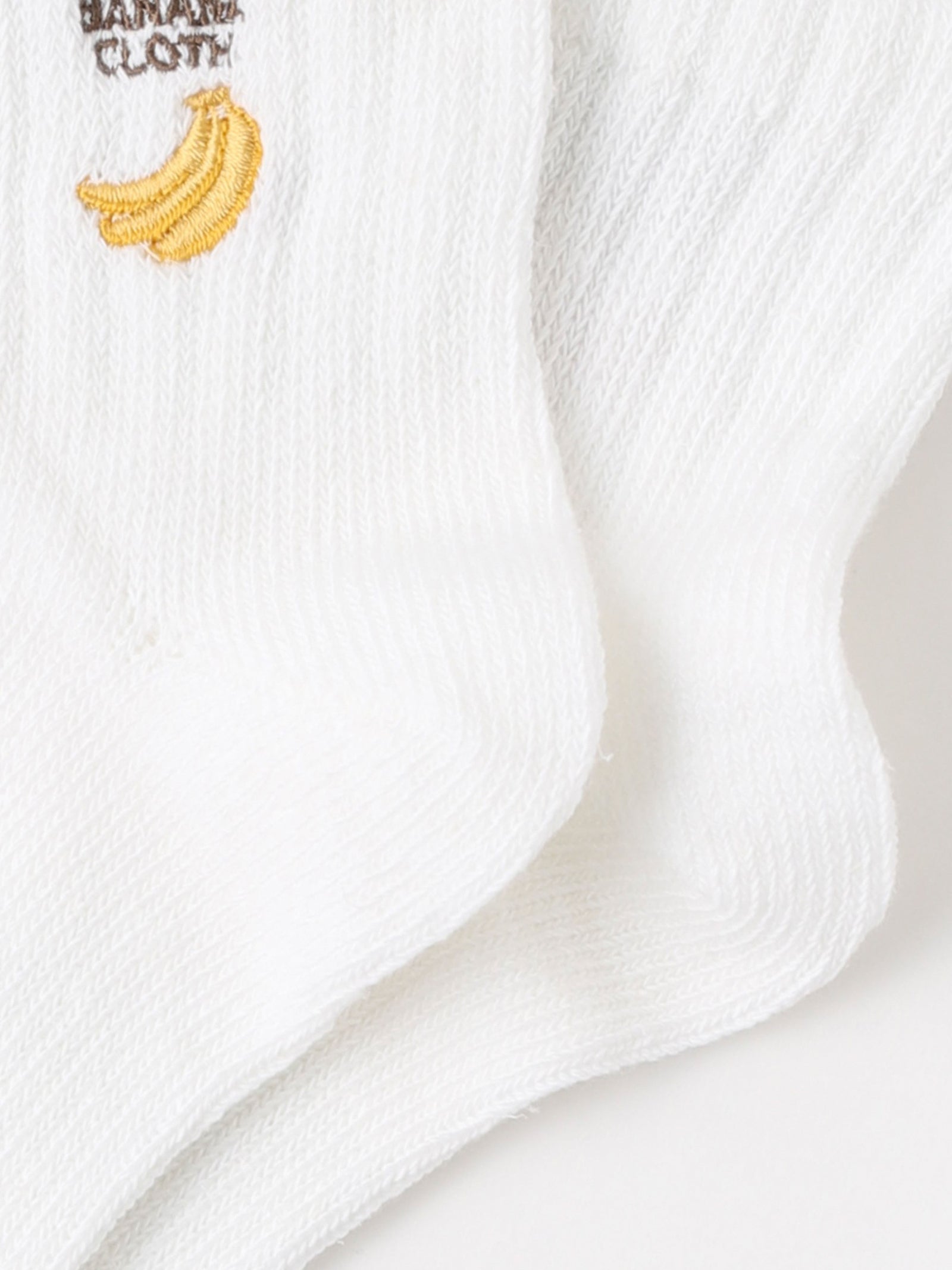 BANANA CLOTH ソックス <br> バナナのミニ刺繍が可愛い